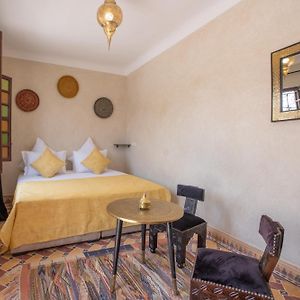 Camera standard con letto king size